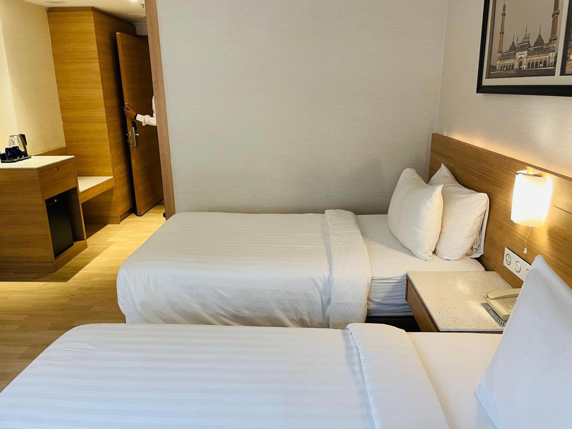Hotel Maple Tree - Near Ekana Cricket Stadium - Lucknow Zewnętrze zdjęcie