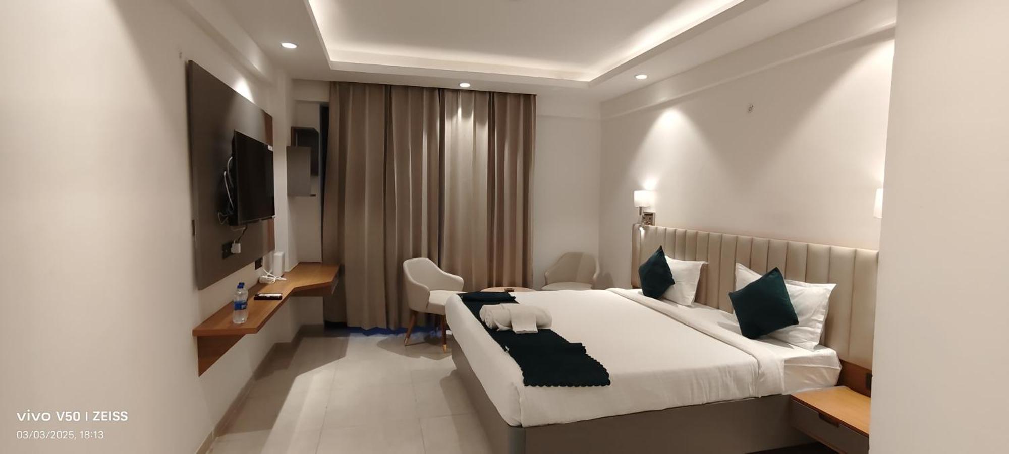 Hotel Maple Tree - Near Ekana Cricket Stadium - Lucknow Zewnętrze zdjęcie