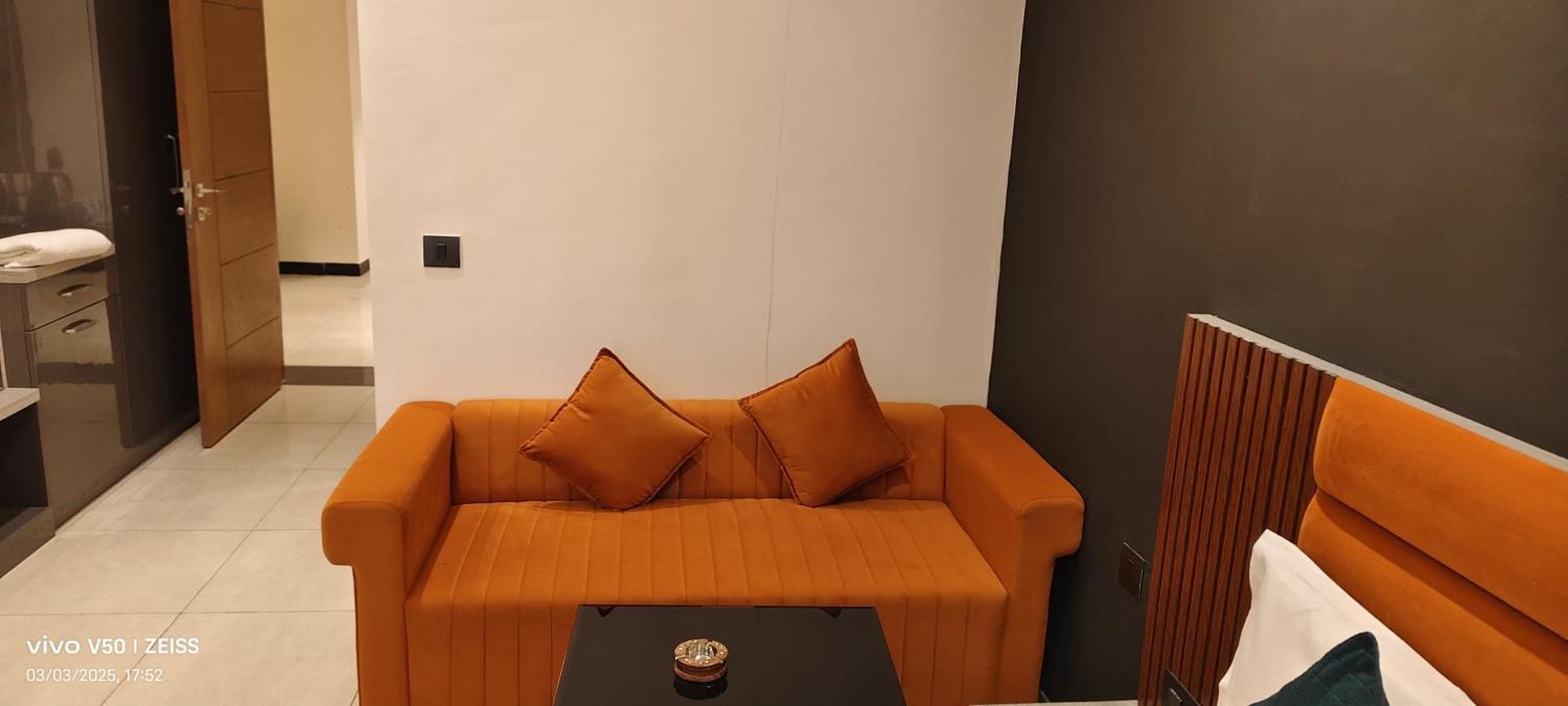 Hotel Maple Tree - Near Ekana Cricket Stadium - Lucknow Zewnętrze zdjęcie