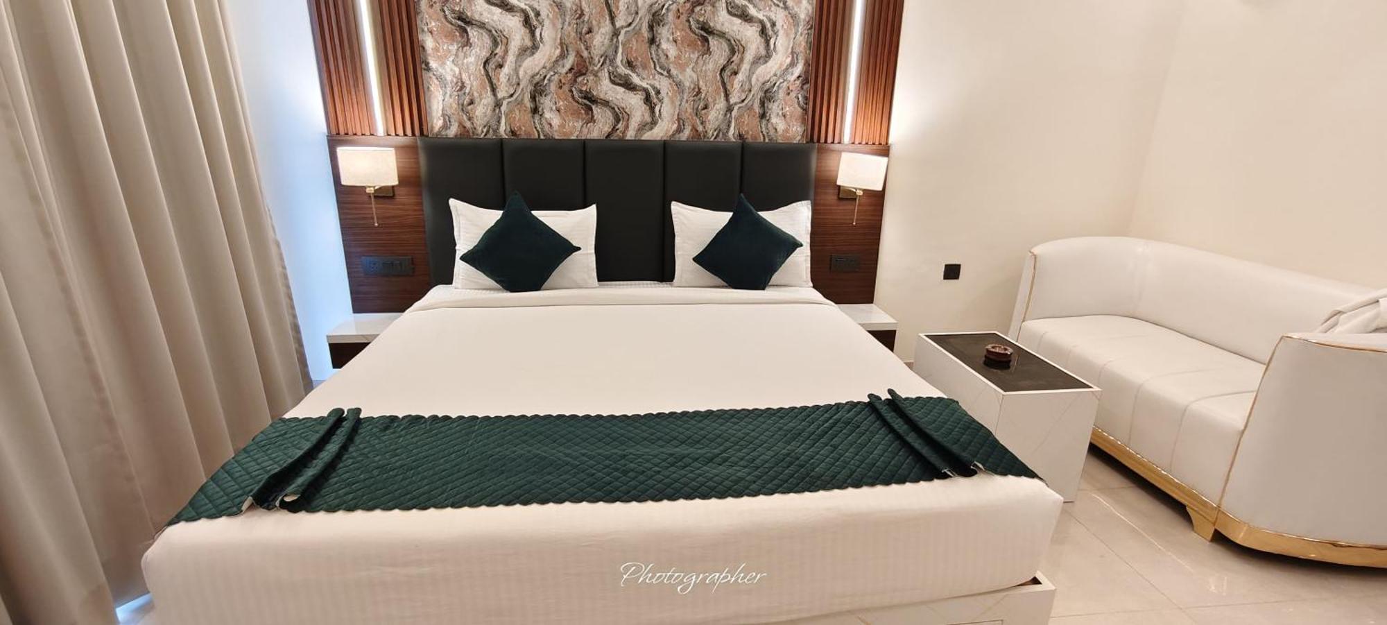 Hotel Maple Tree - Near Ekana Cricket Stadium - Lucknow Zewnętrze zdjęcie