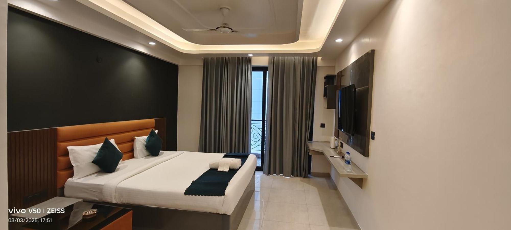 Hotel Maple Tree - Near Ekana Cricket Stadium - Lucknow Zewnętrze zdjęcie